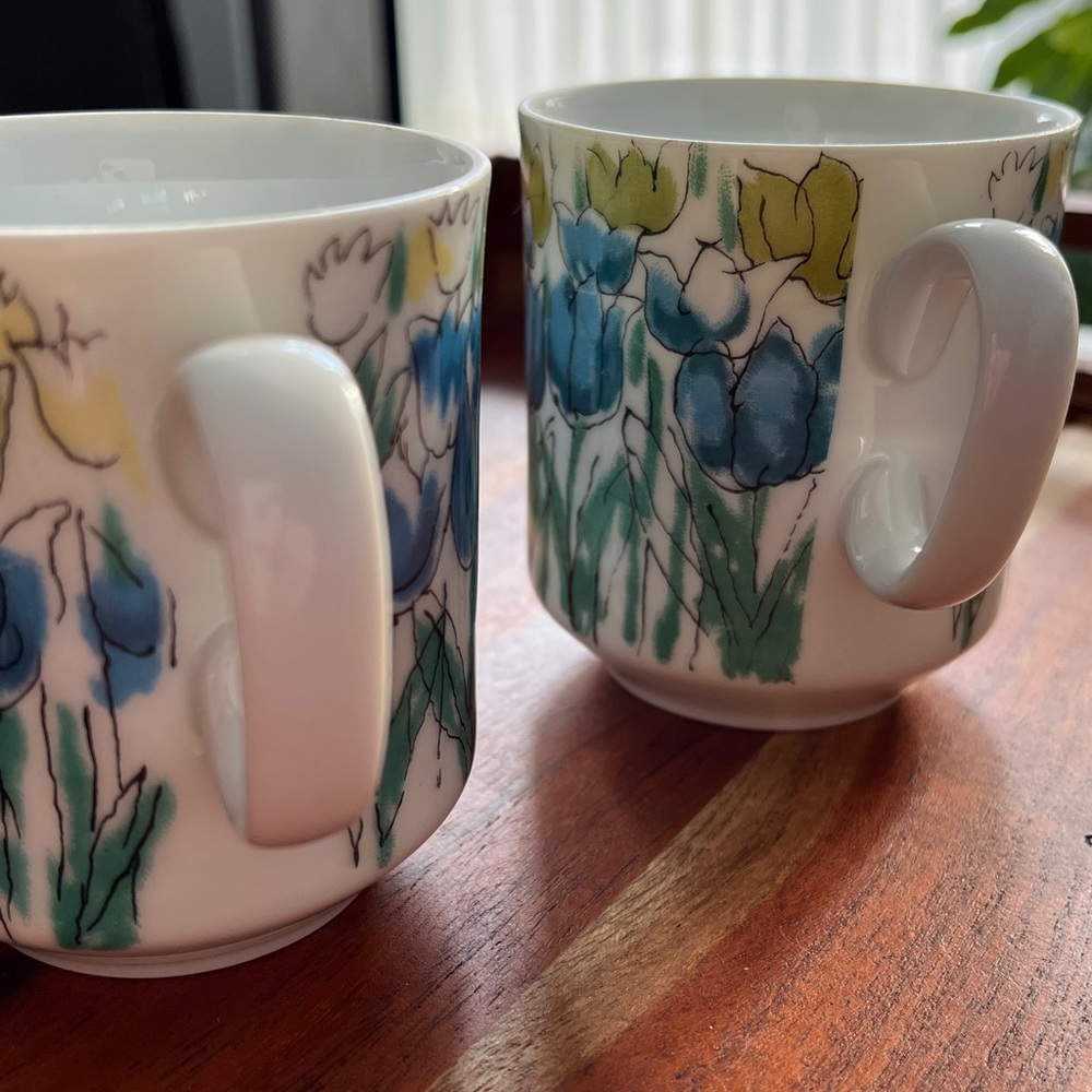 2 VINTAGE AMCREST VERNE COFFEE CUPS - Picture 7 of 8